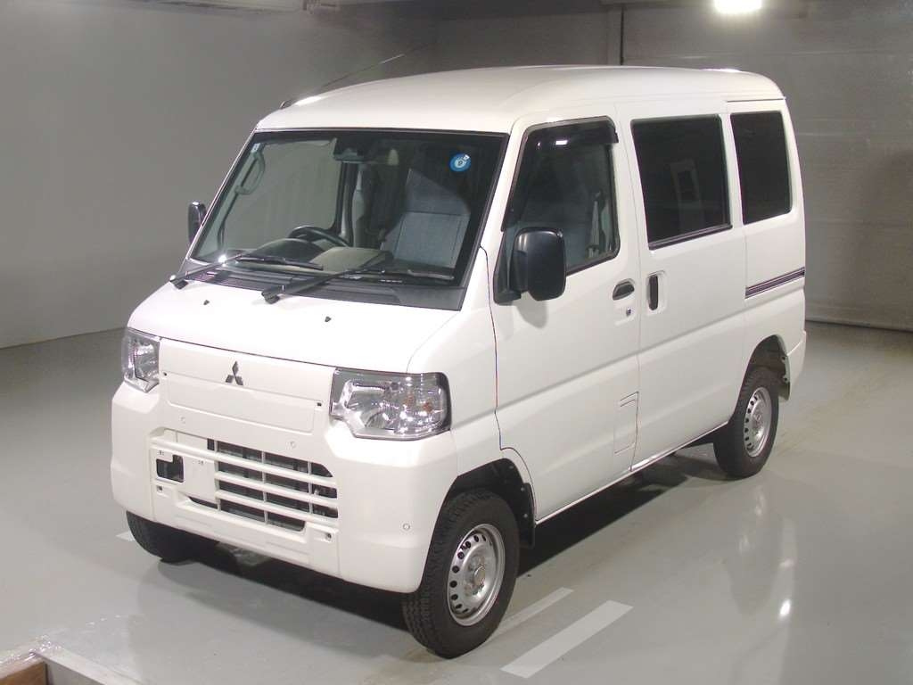 MITSUBISHI MINICAB — фото