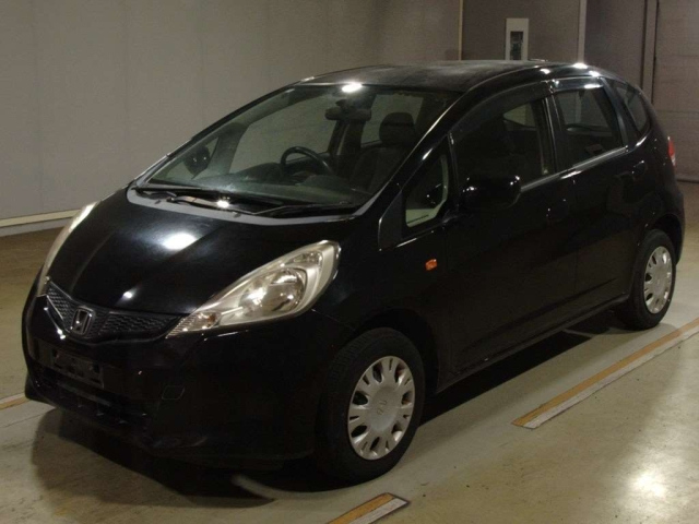 HONDA FIT — фото
