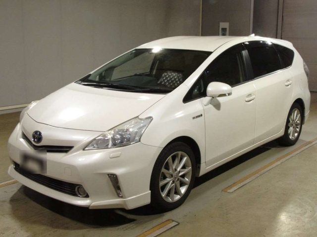 TOYOTA PRIUS — фото