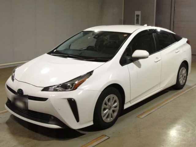 TOYOTA PRIUS — фото