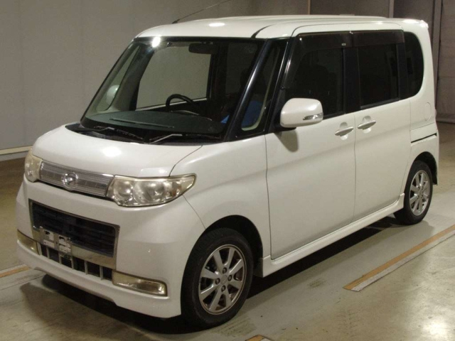 DAIHATSU TANTO — фото