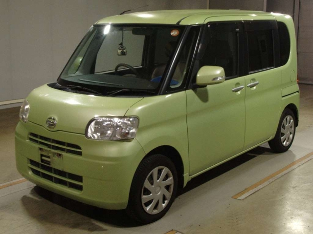 DAIHATSU TANTO — фото