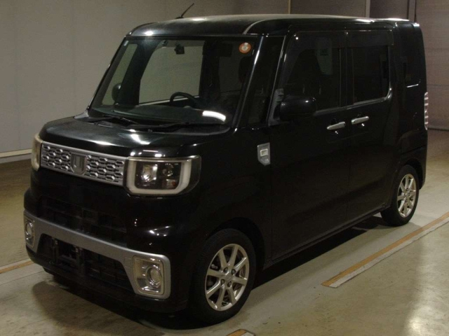DAIHATSU WAKE — фото