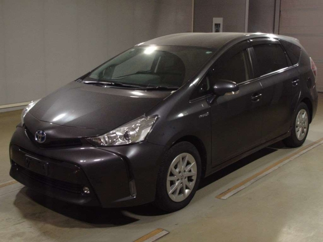TOYOTA PRIUS — фото