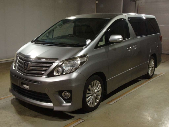 TOYOTA ALPHARD — фото