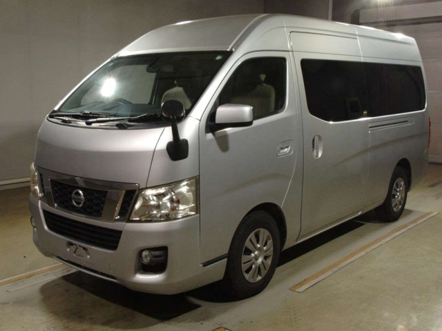 NISSAN CARAVAN — фото