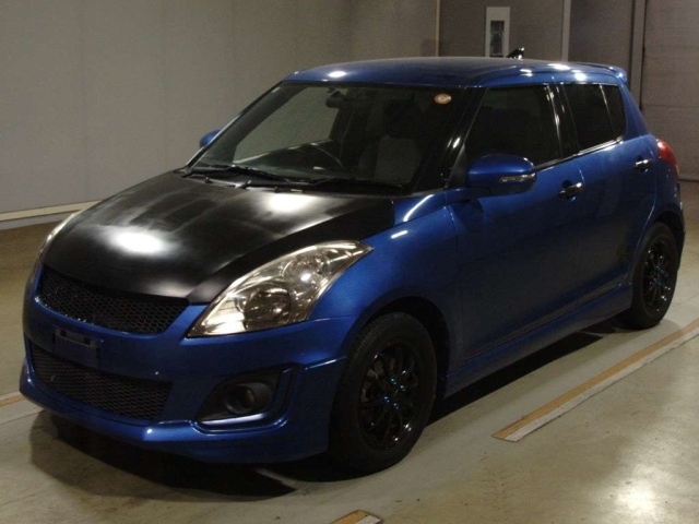 SUZUKI SWIFT — фото