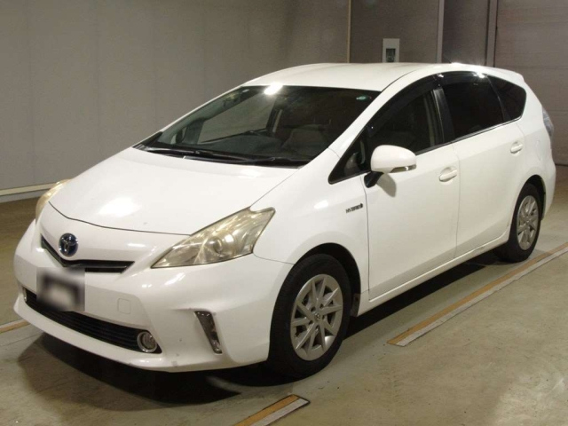 TOYOTA PRIUS — фото