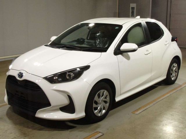 TOYOTA YARIS — фото