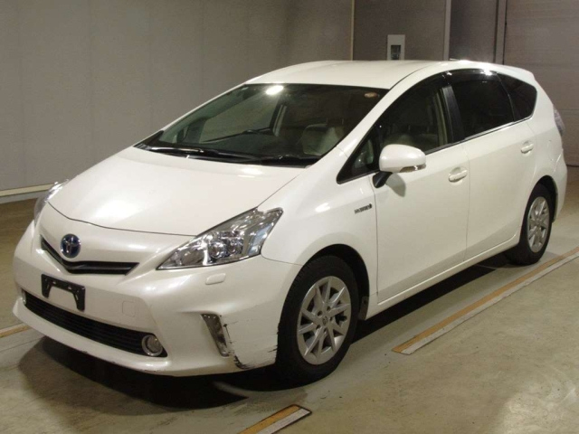 TOYOTA PRIUS — фото