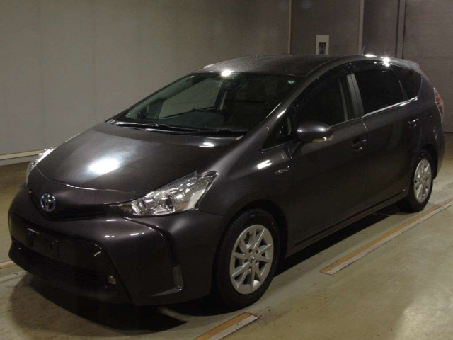TOYOTA PRIUS — фото