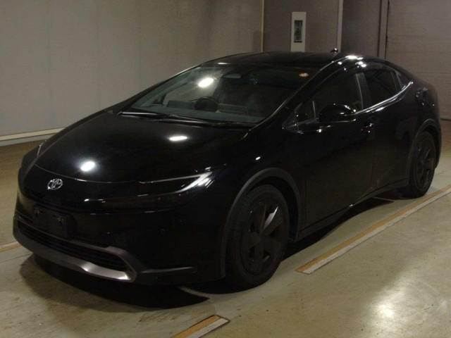 TOYOTA PRIUS — фото