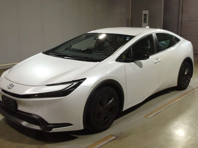 TOYOTA PRIUS — фото
