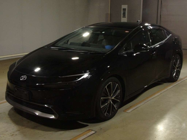 TOYOTA PRIUS — фото