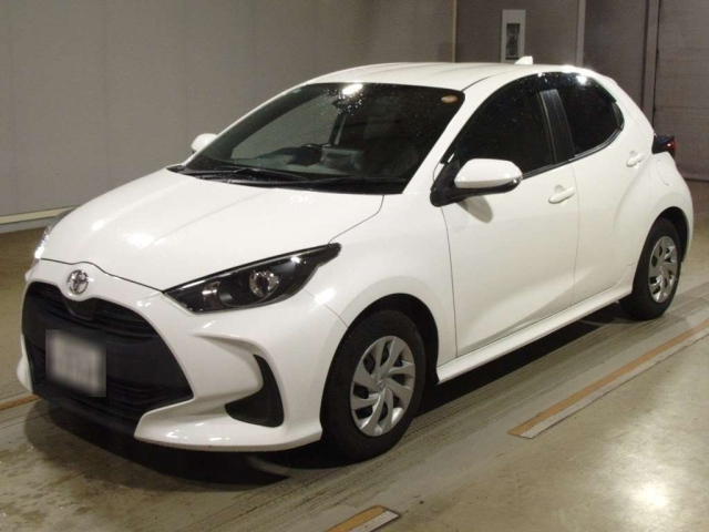 TOYOTA YARIS — фото