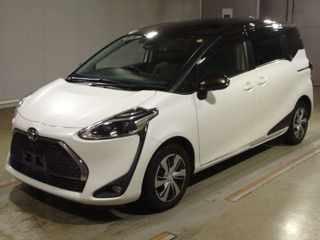 TOYOTA SIENTA — фото