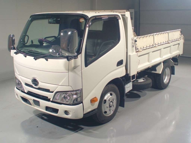 HINO DUTRO — фото