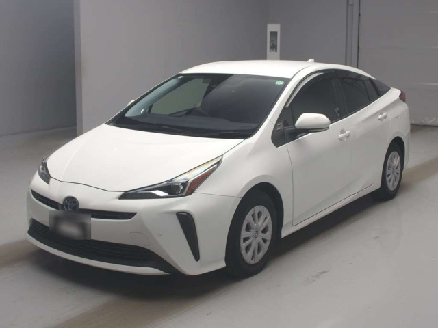 TOYOTA PRIUS — фото