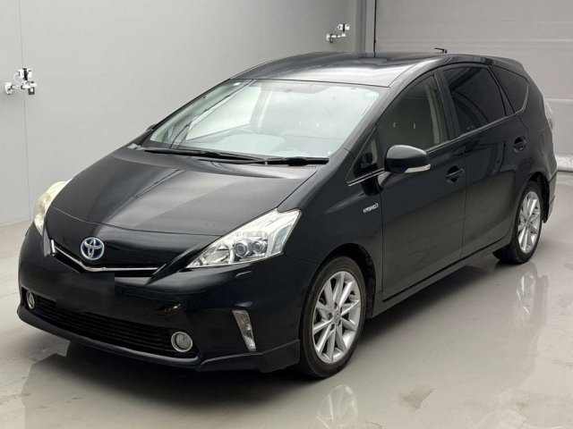 TOYOTA PRIUS — фото