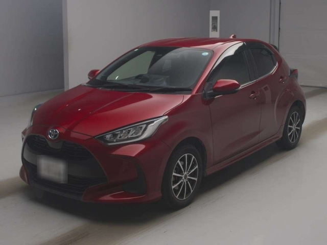 TOYOTA YARIS — фото