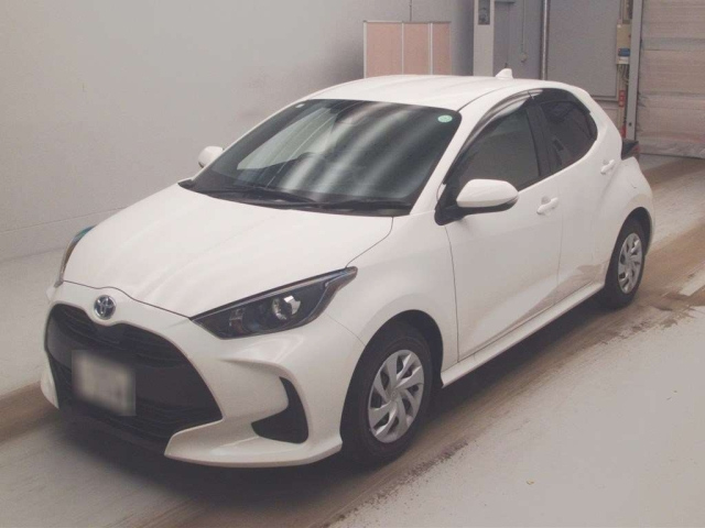 TOYOTA YARIS — фото