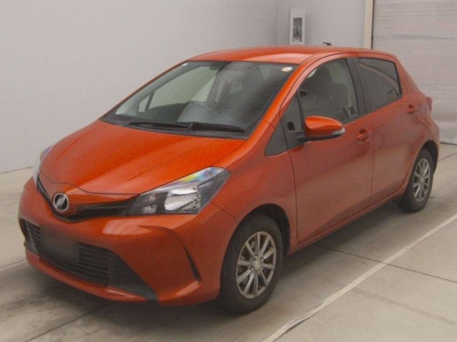 TOYOTA VITZ — фото
