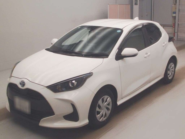 TOYOTA YARIS — фото