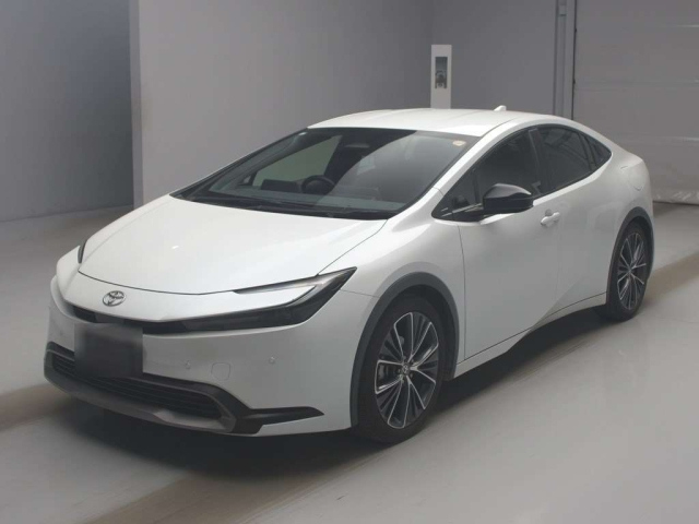 TOYOTA PRIUS — фото
