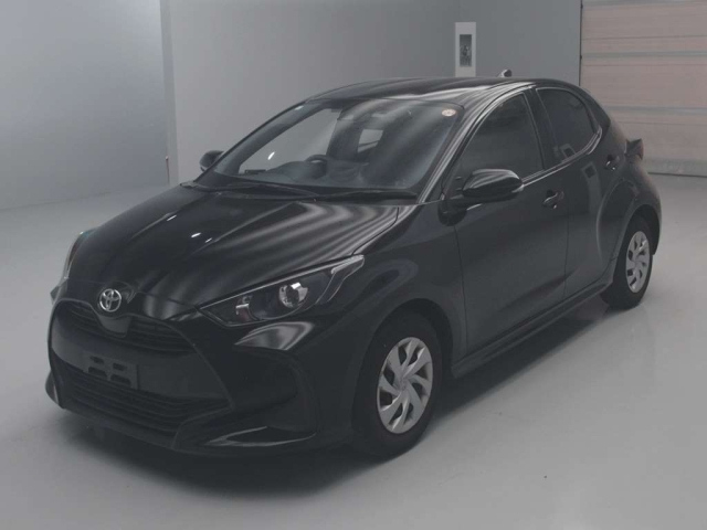 TOYOTA YARIS — фото