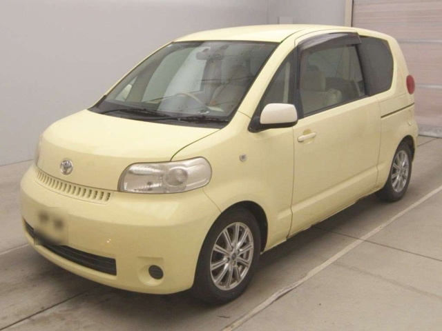 TOYOTA PORTE — фото