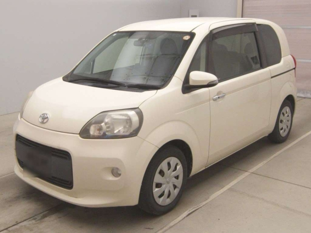 TOYOTA PORTE — фото