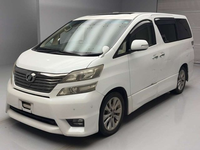 TOYOTA VELLFIRE — фото