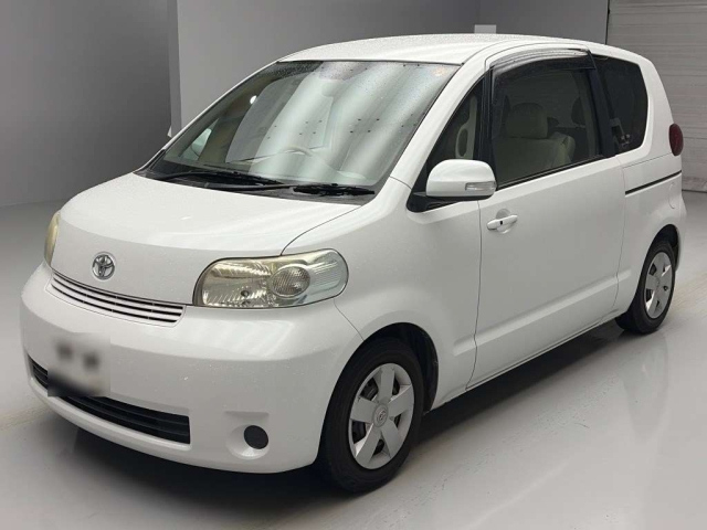 TOYOTA PORTE — фото