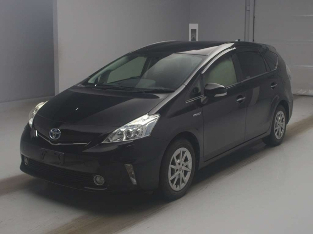 TOYOTA PRIUS — фото