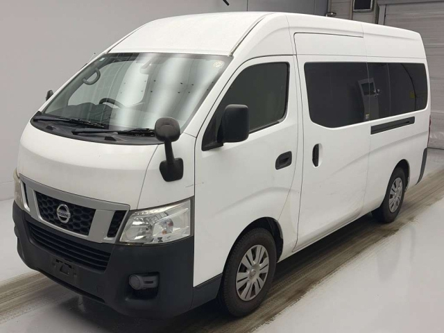 NISSAN CARAVAN — фото