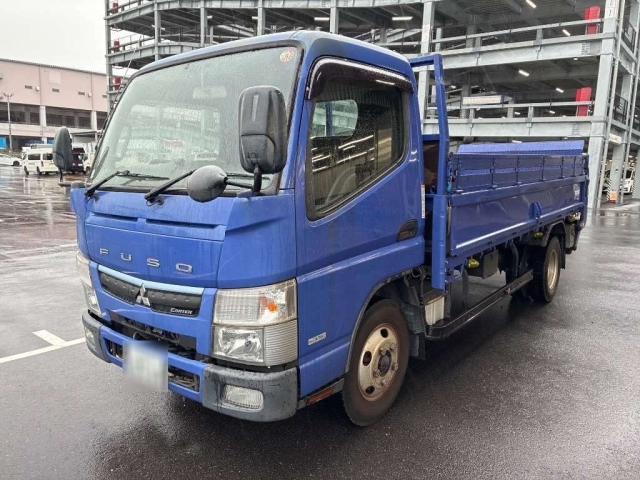 MITSUBISHI CANTER — фото