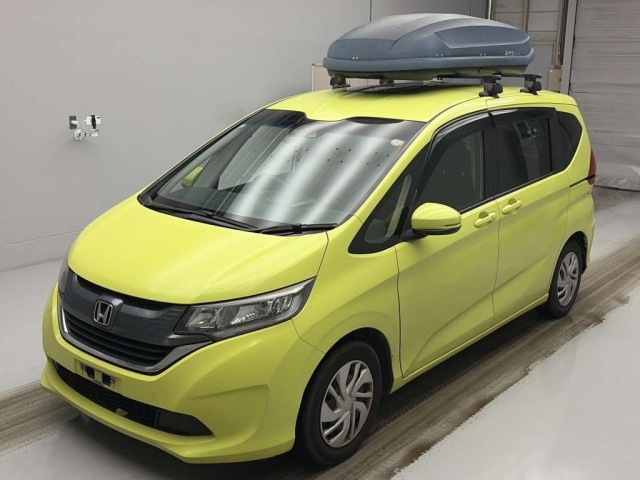 HONDA FREED — фото