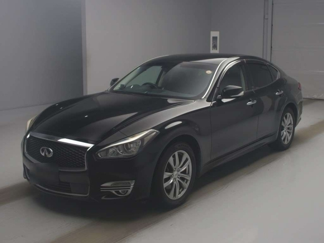 NISSAN FUGA