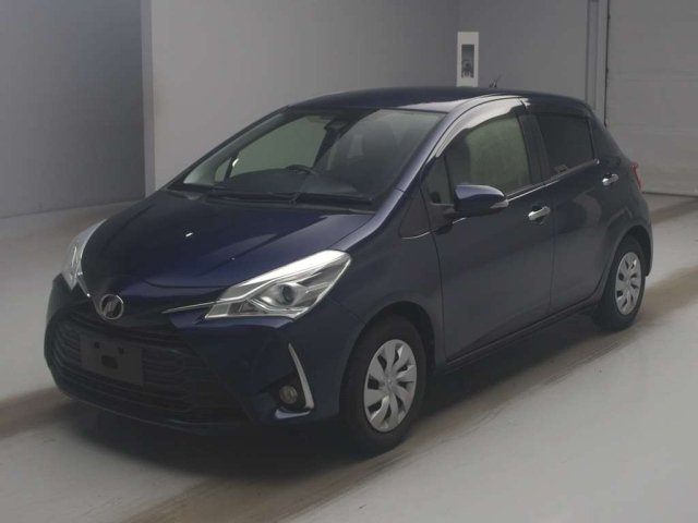 TOYOTA VITZ — фото