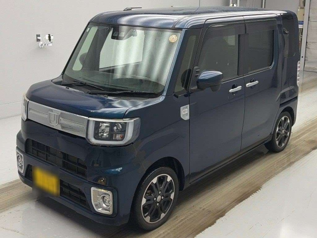 DAIHATSU WAKE — фото