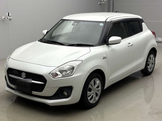 SUZUKI SWIFT — фото