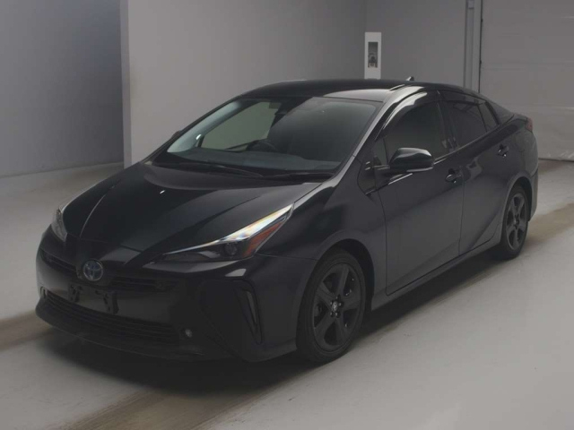 TOYOTA PRIUS — фото
