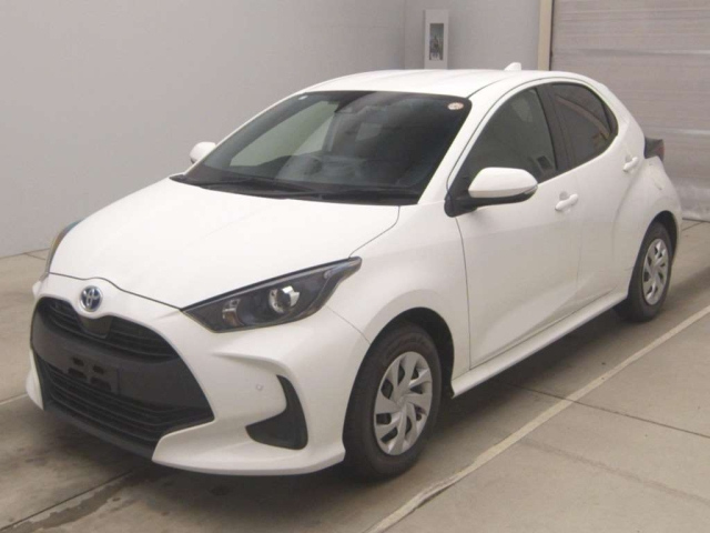 TOYOTA YARIS — фото