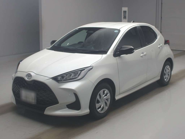 TOYOTA YARIS — фото