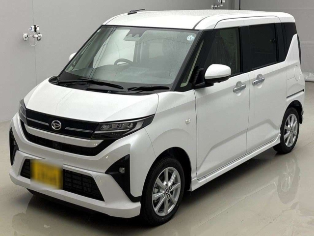 DAIHATSU MOVE — фото