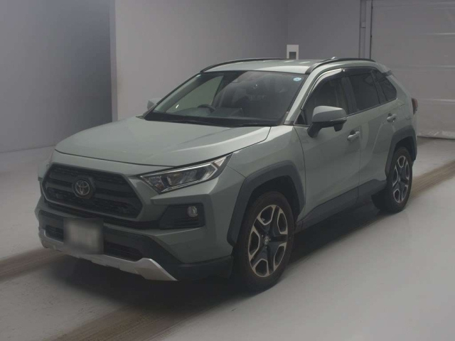 TOYOTA RAV4 — фото