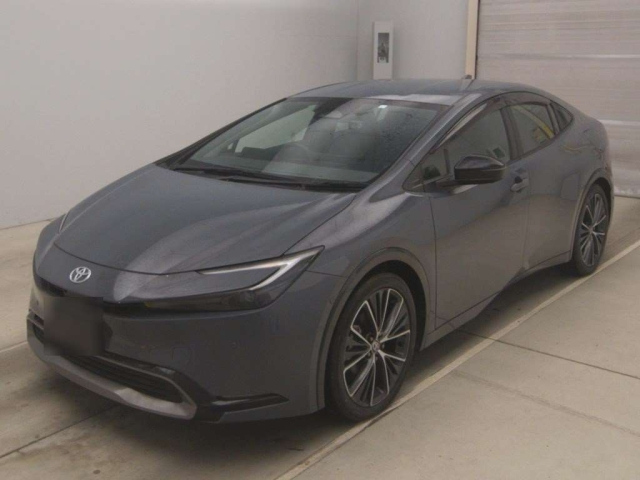 TOYOTA PRIUS — фото