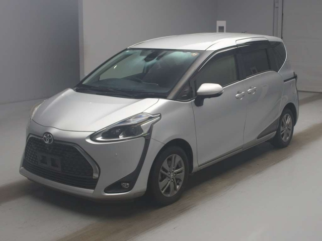 TOYOTA SIENTA — фото