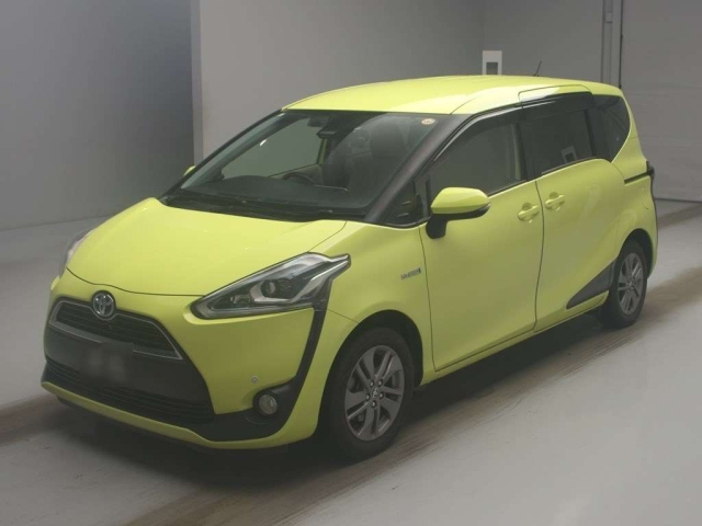 TOYOTA SIENTA — фото