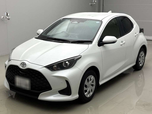 TOYOTA YARIS — фото